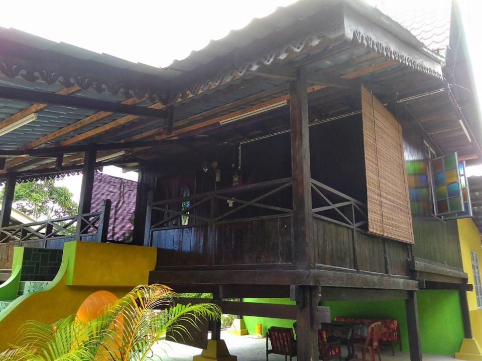 Homestay Warisan Bonda Masjid Tanah/Melaka Exterior photo